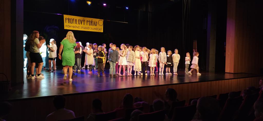 Návštěva Včeliček a Medvíďat na profilovém pořadu studia Sluníčko