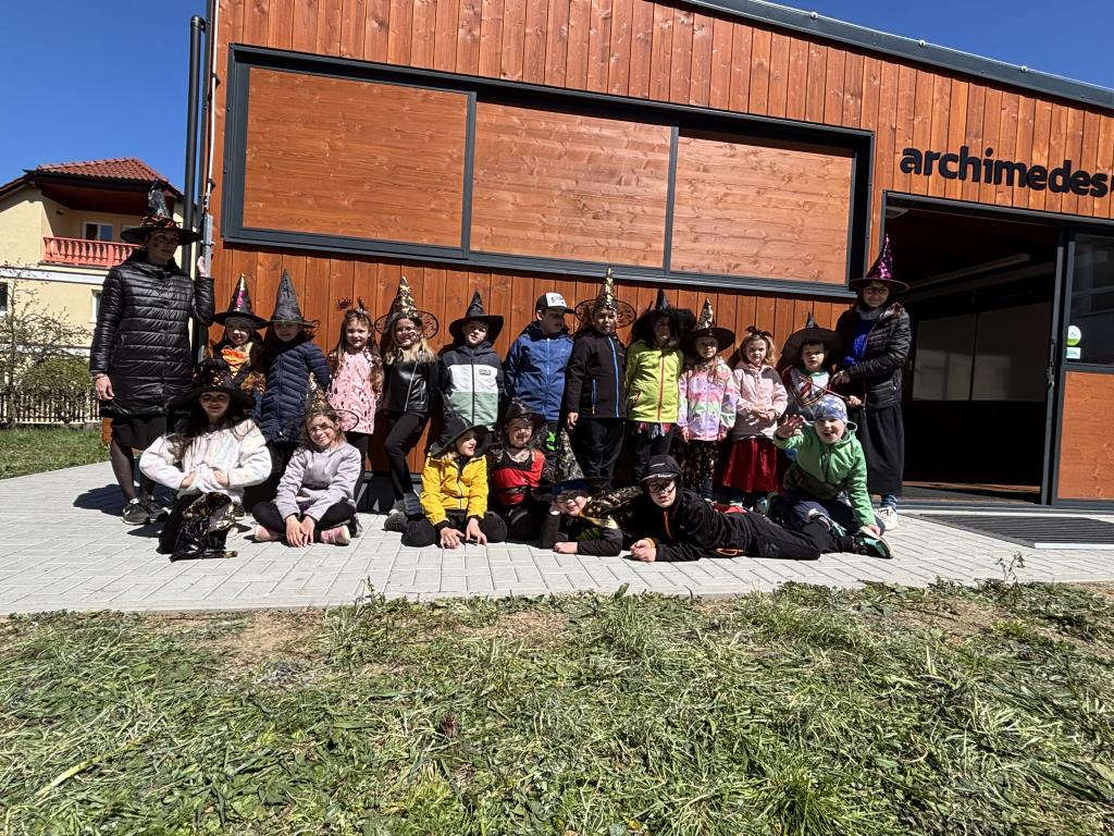 Čarodějnický den plný her a kouzel (I. A, I. B, II. B, III. A)