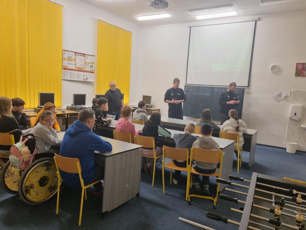 Beseda o správném chování na komunikacích 